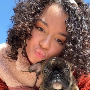 Meet your Posher, Vanessa